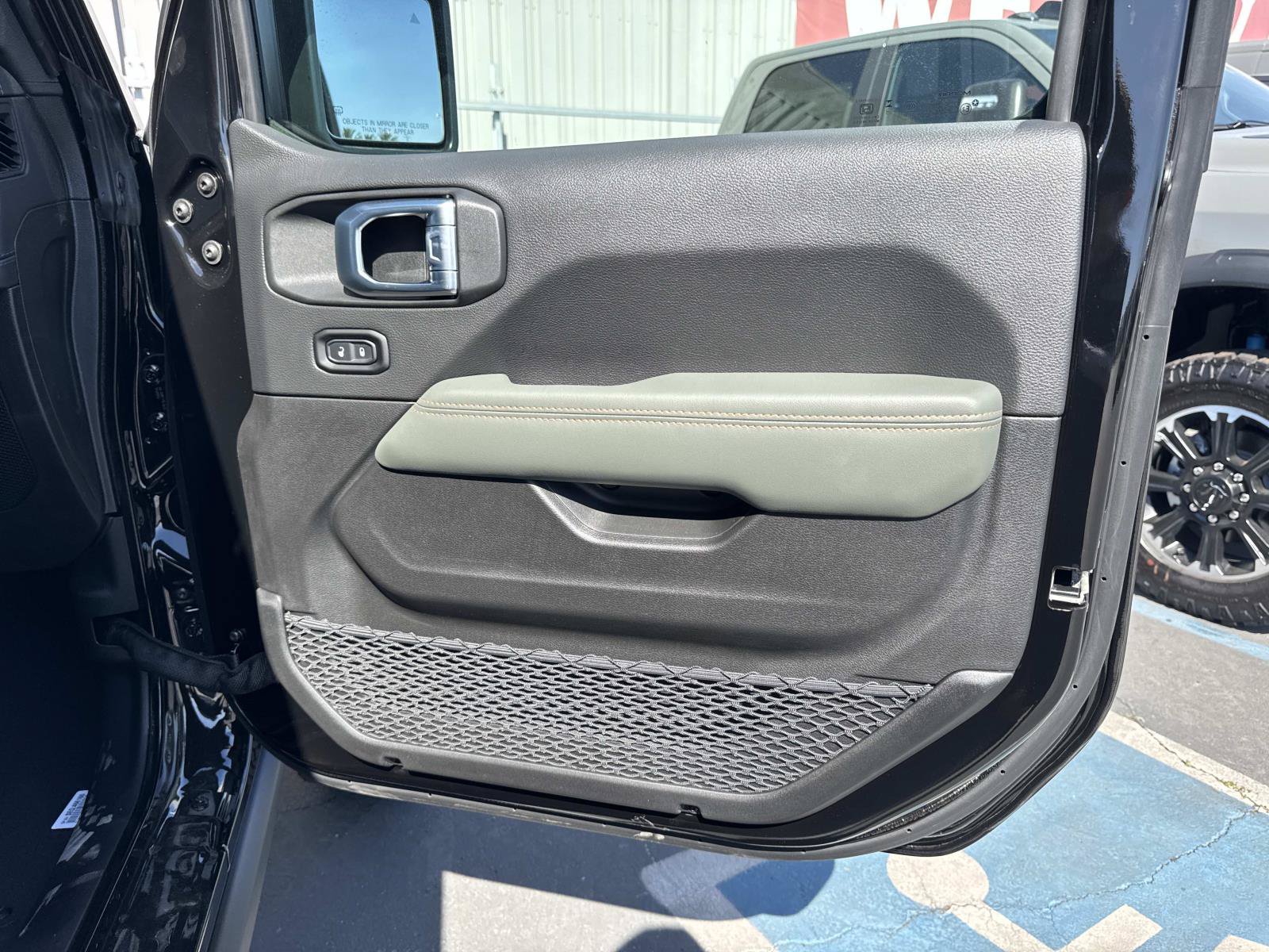 New 2026 Jeep Gladiator Mojave AWD/4WD image 33