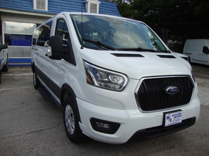 Used 2023 Ford Transit 350 XLT image 3