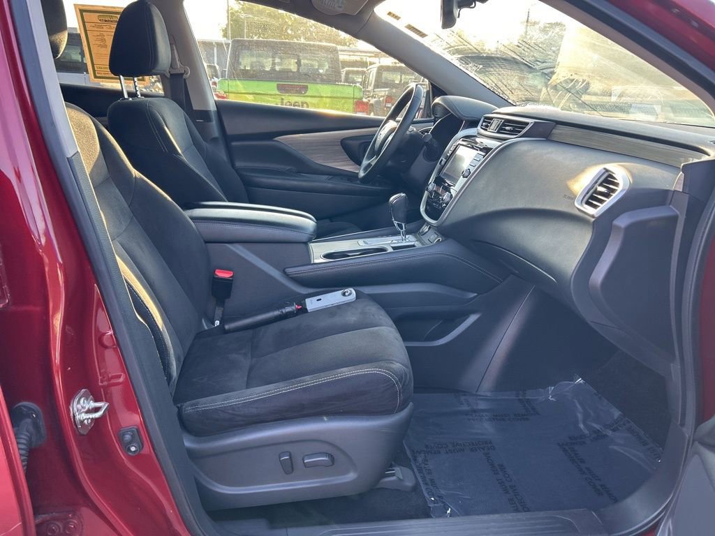 Used 2018 Nissan Murano SV FWD image 24