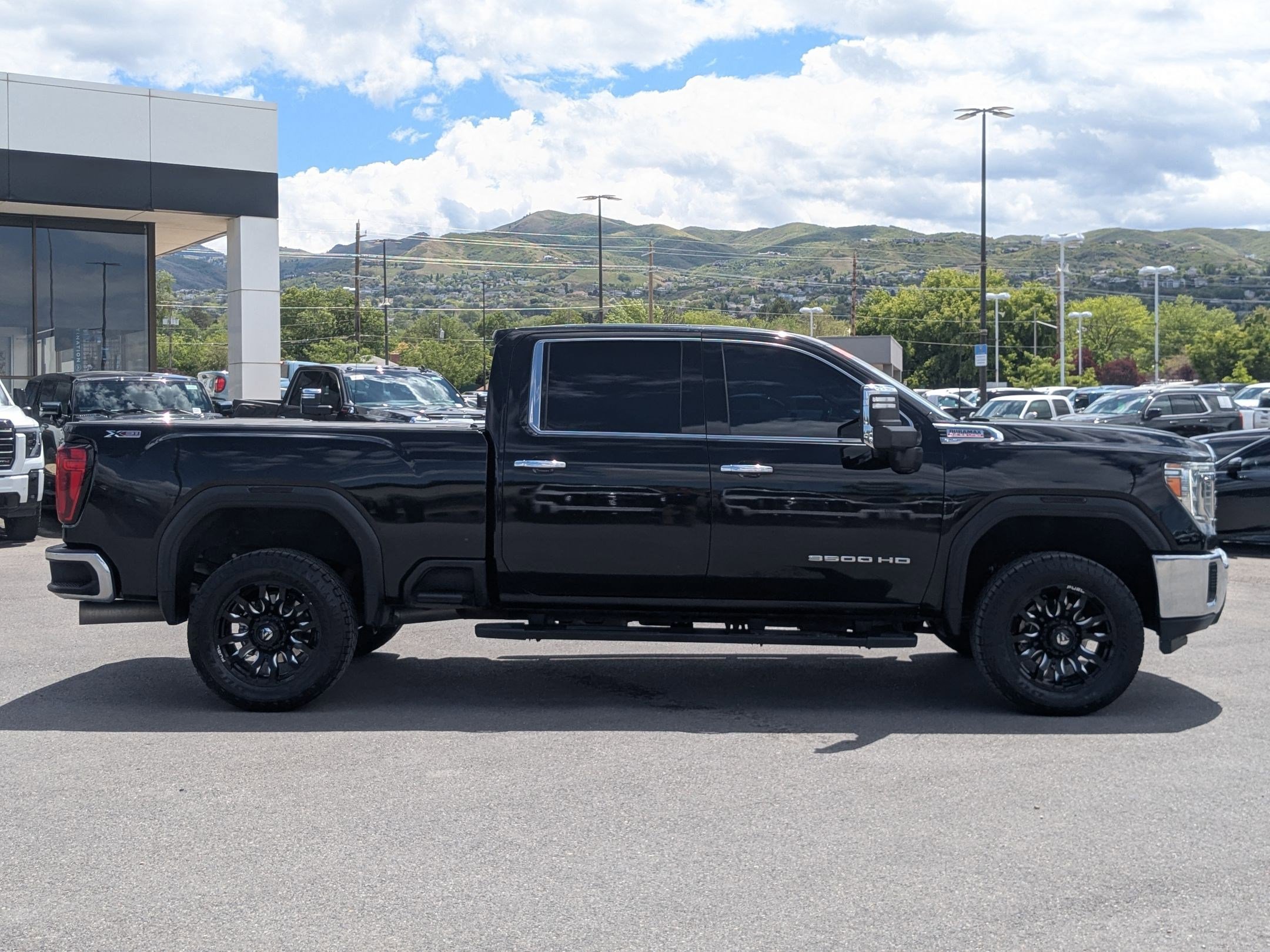 Used 2021 GMC Sierra 3500 SLT w/ Gooseneck/5TH Wheel Package AWD/4WD image 6