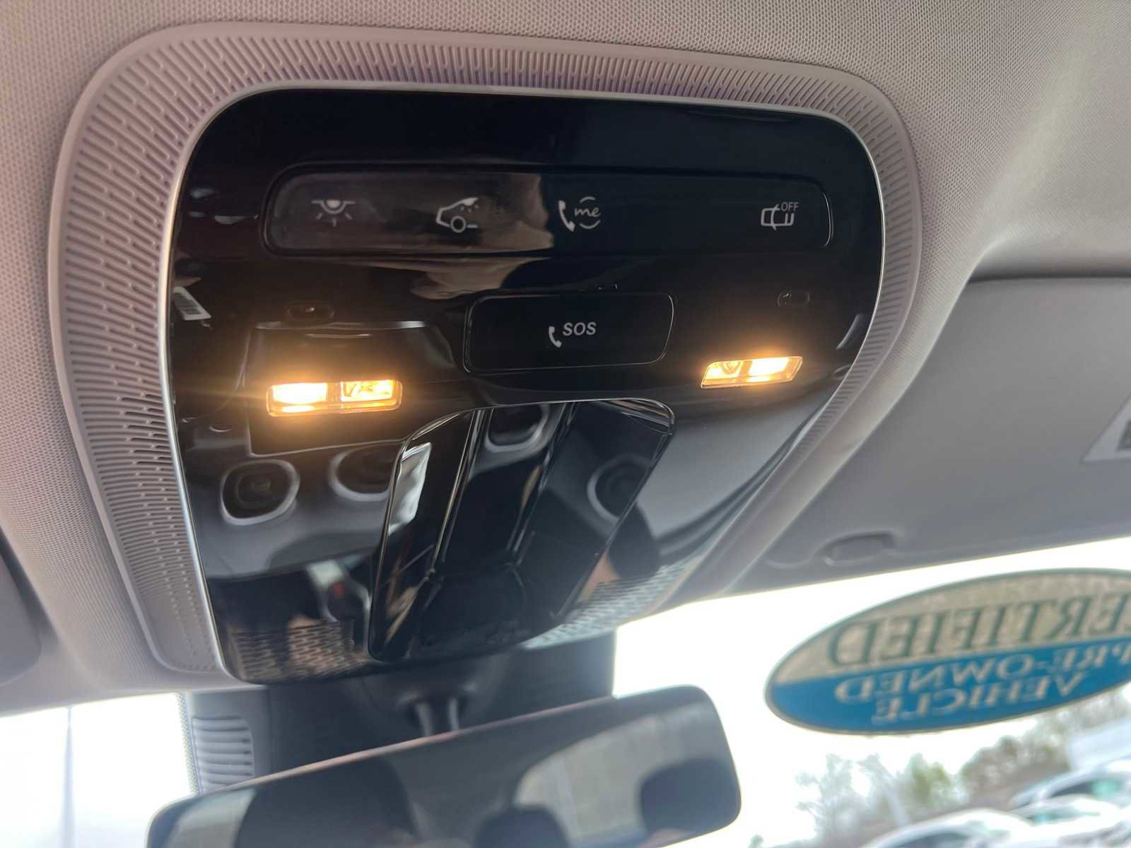 Used 2025 Mercedes-Benz GLC 350e 4MATIC image 19