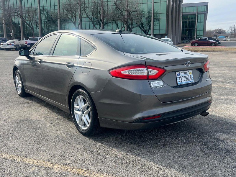Used 2014 Ford Fusion SE image 7