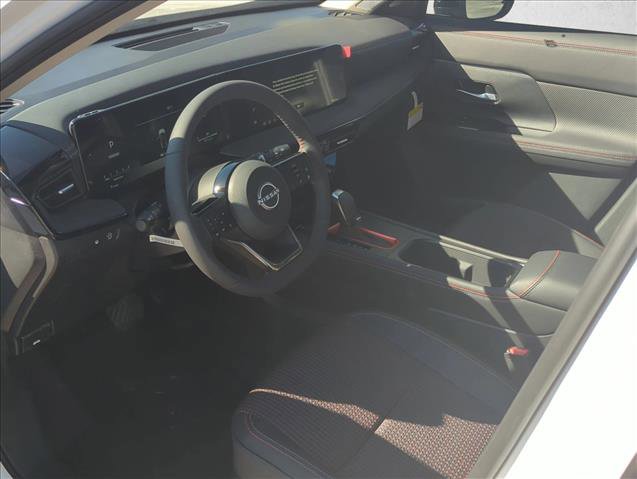 New 2026 Nissan Kicks SR image 9