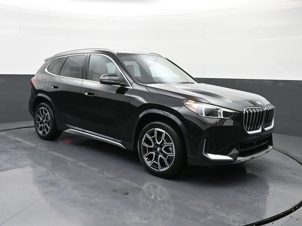 New 2025 BMW X1 xDrive28i w/ Convenience Package image 5