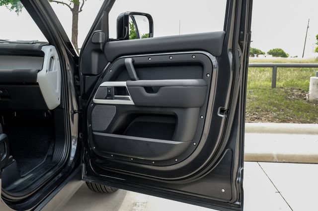 Used 2024 Land Rover Defender 110 S AWD/4WD image 54