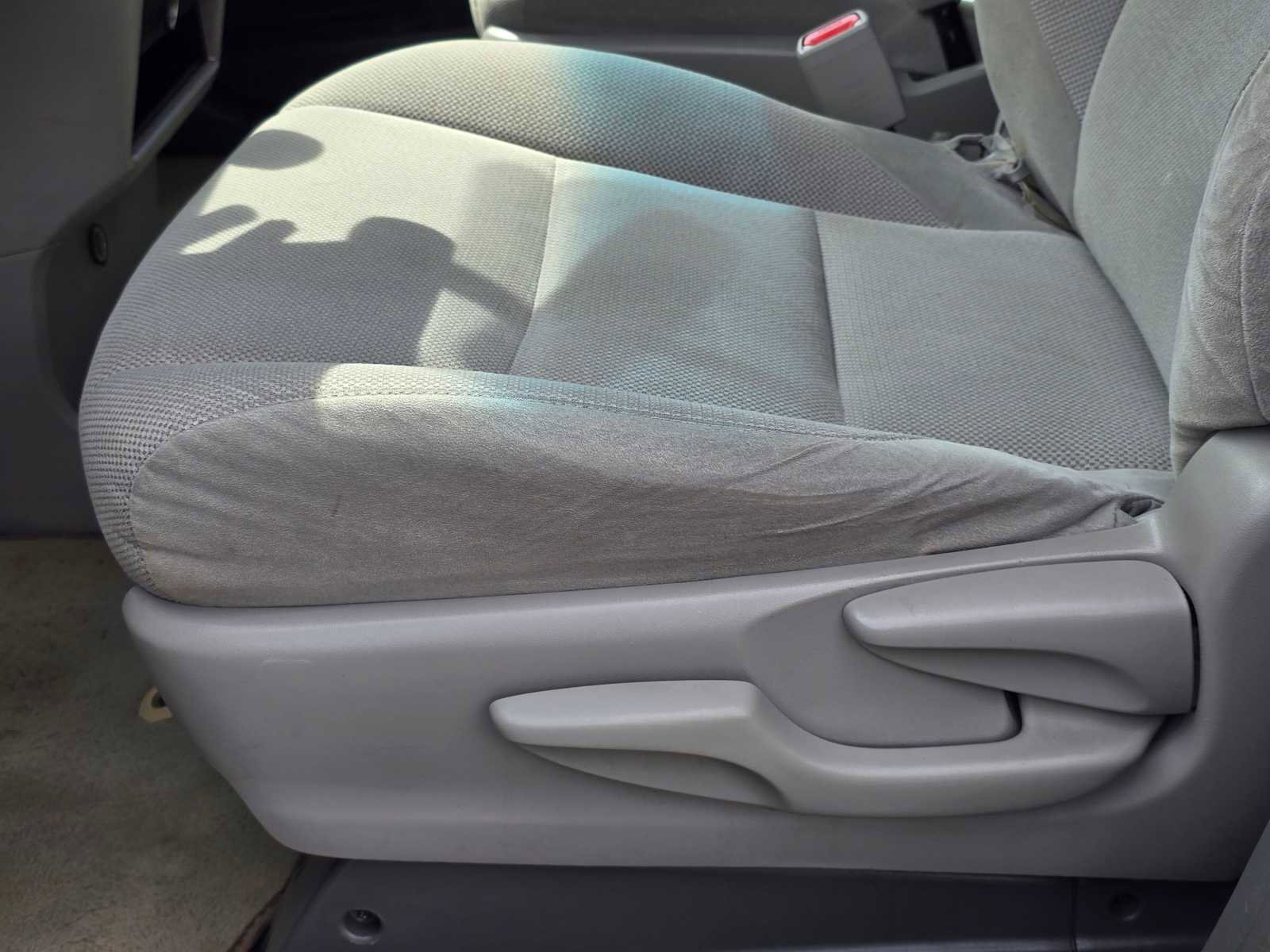 Used 2017 Toyota Sienna L FWD image 24