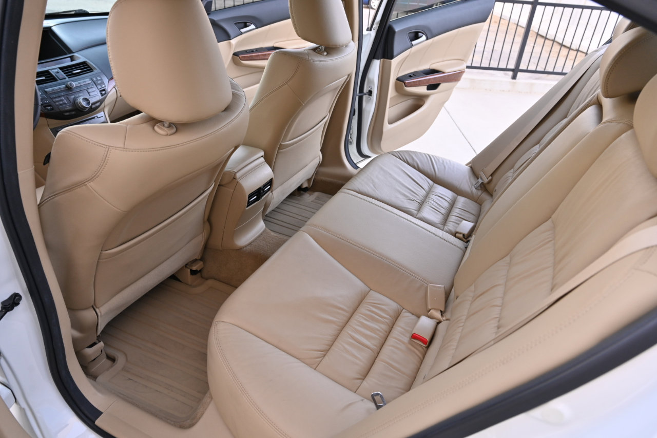 Used 2011 Honda Accord EX-L image 14