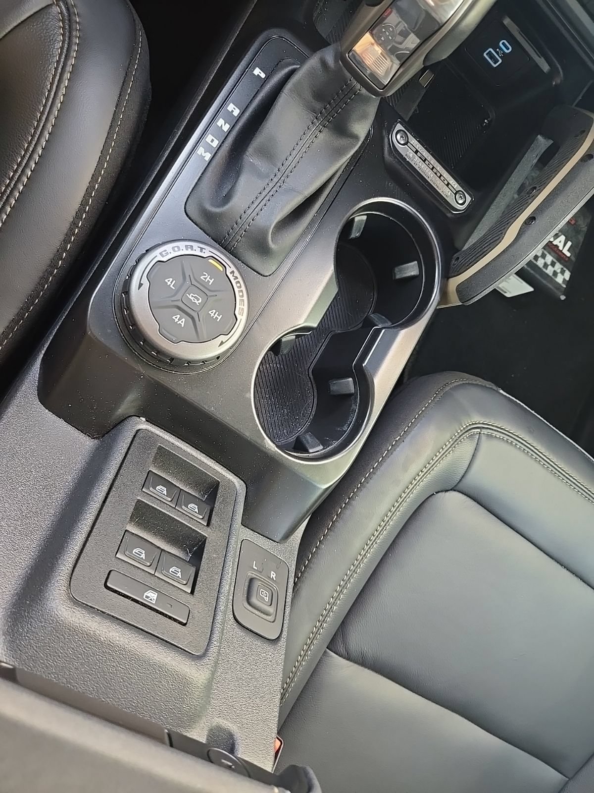 Used 2025 Ford Bronco Badlands AWD/4WD image 31