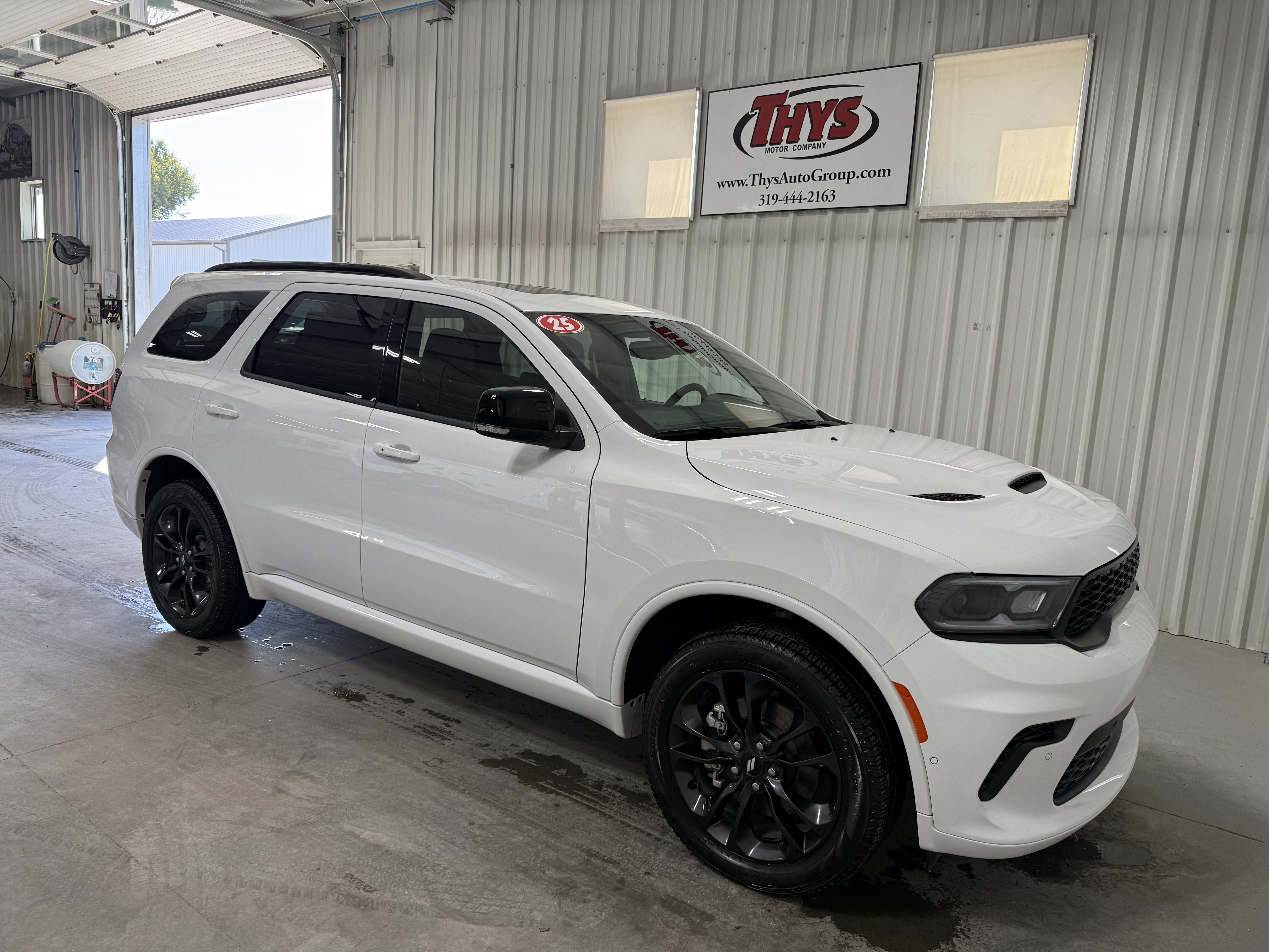 Used 2025 Dodge Durango GT AWD/4WD image 1