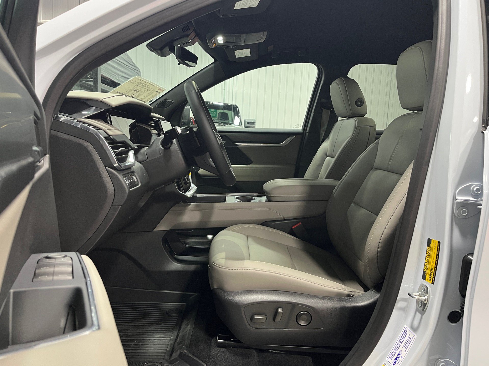 New 2026 GMC Acadia Elevation w/ Black Edition AWD/4WD image 11