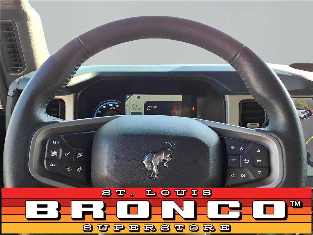 Used 2024 Ford Bronco Outer Banks image 16