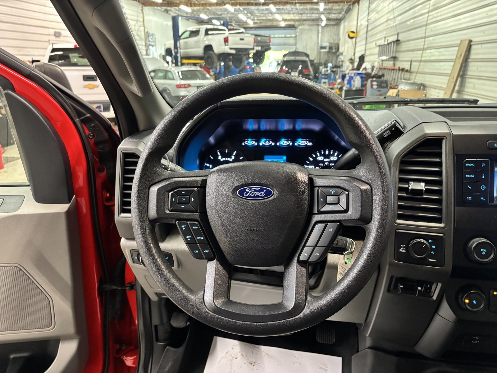 Used 2020 Ford F250 XL w/ STX Appearance Package image 13