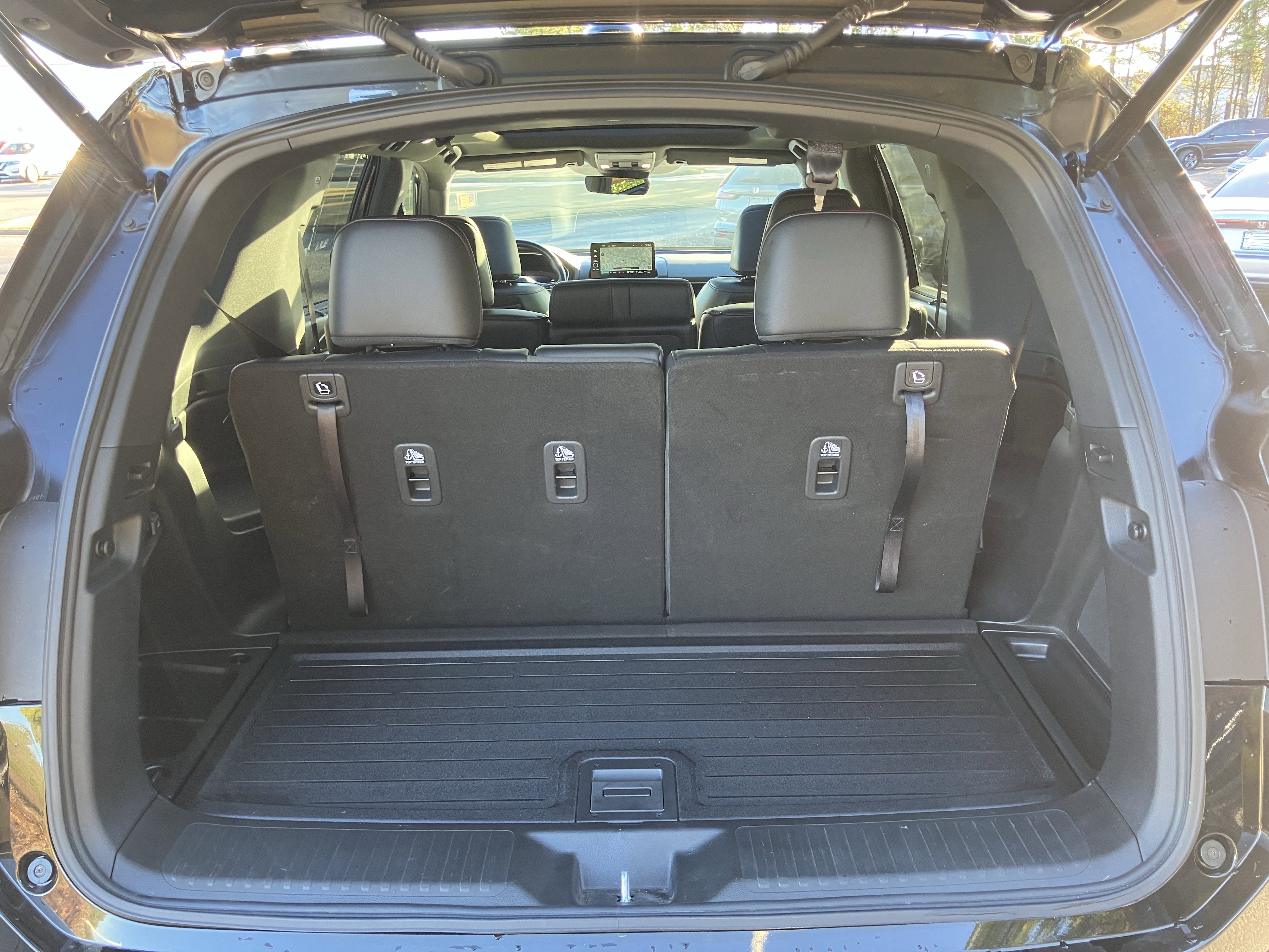Certified 2025 Honda Pilot Black Edition image 37