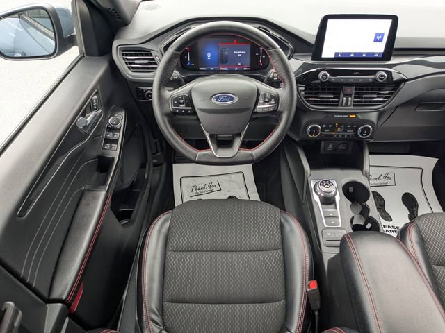 Used 2025 Ford Escape ST-Line Select AWD/4WD image 16