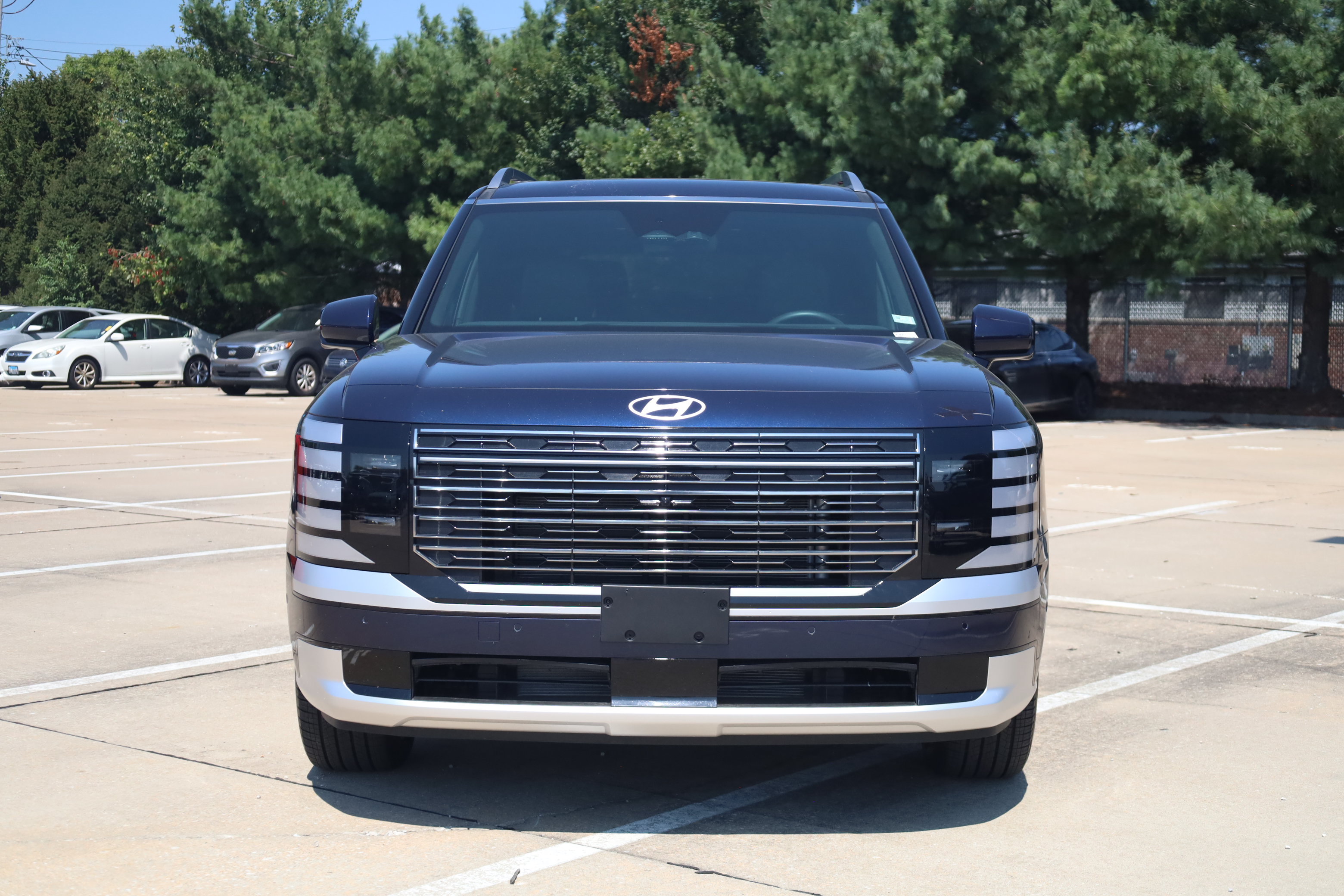 Used 2026 Hyundai Palisade Calligraphy AWD/4WD image 4