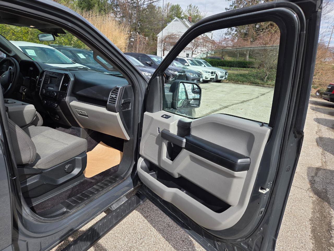 Used 2017 Ford F150 XLT AWD/4WD image 18
