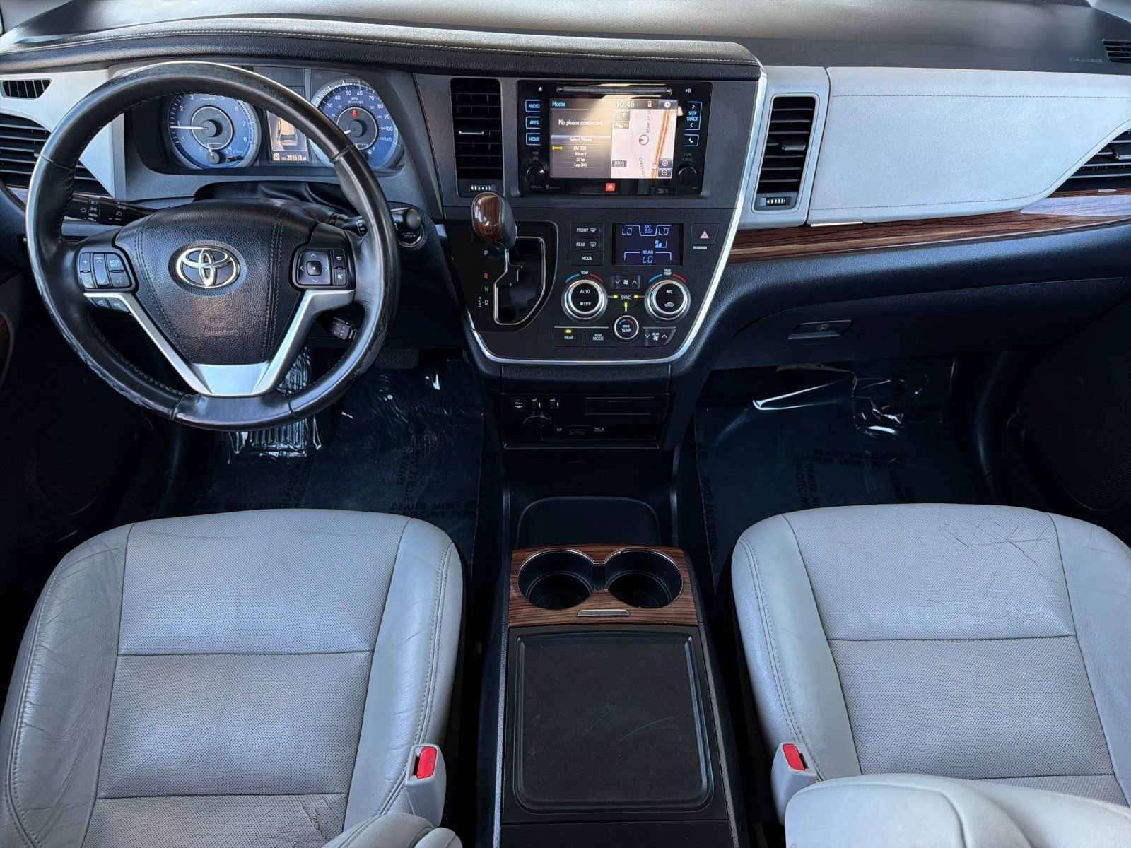 Used 2015 Toyota Sienna Limited Premium FWD image 12