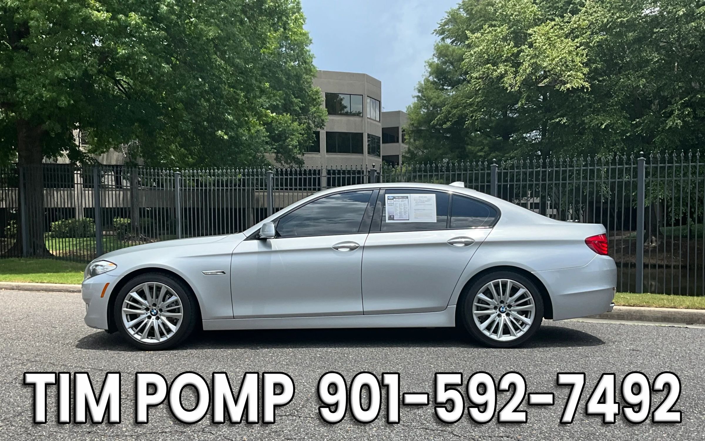 Used 2011 BMW 550i Sedan RWD image 8