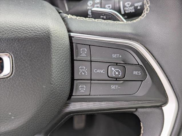 Used 2023 Jeep Grand Cherokee L Altitude image 14