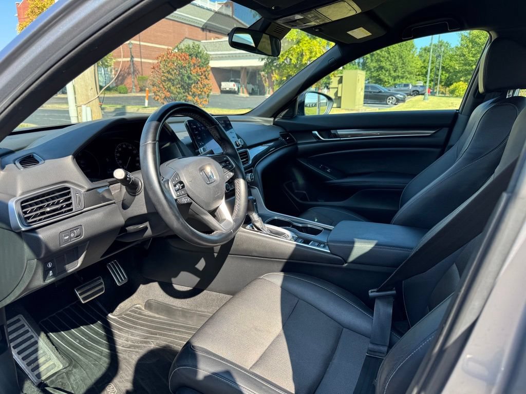 Used 2022 Honda Accord Sport image 10