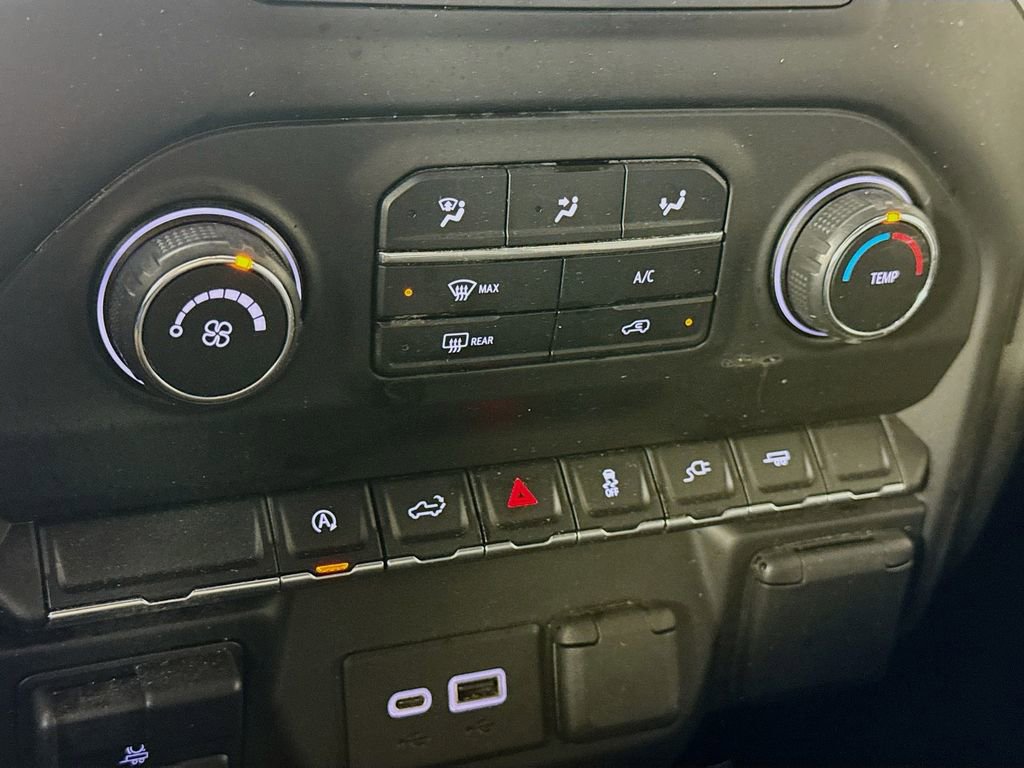 Used 2021 Chevrolet Silverado 1500 Custom RWD image 16