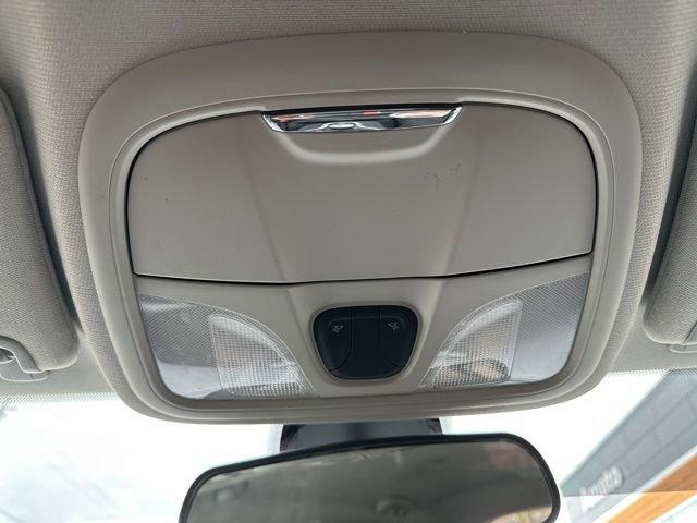 Used 2019 Jeep Cherokee Latitude w/ Popular Appearance Group image 33