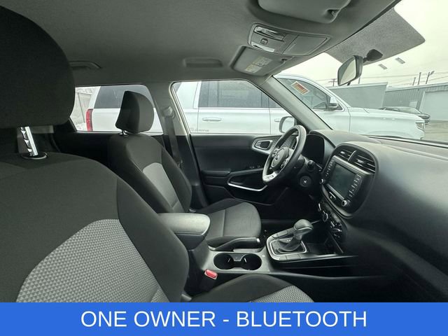 Used 2020 Kia Soul LX image 2