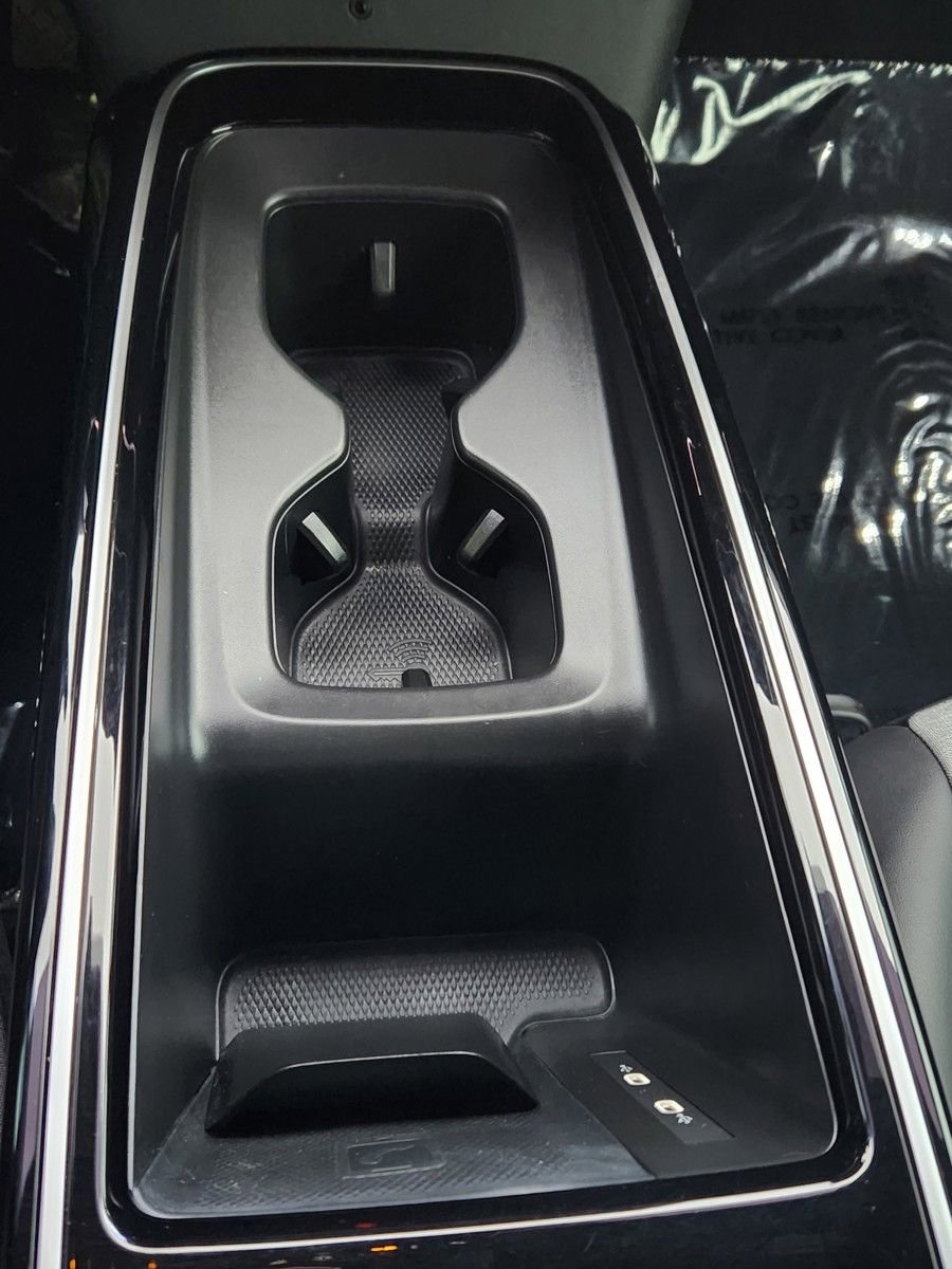 Used 2024 Volkswagen ID.4 Pro image 42