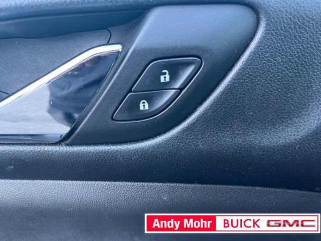 Used 2017 GMC Acadia SLT FWD image 24
