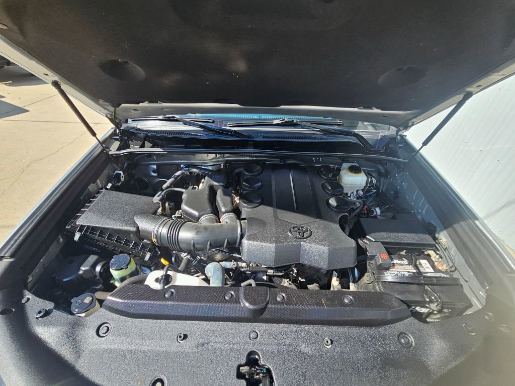 Used 2016 Toyota 4Runner Limited image 28