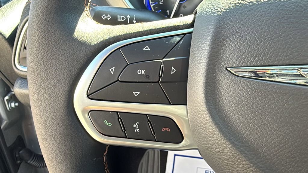 New 2026 Chrysler Pacifica Pinnacle image 23