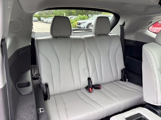 New 2026 Acura MDX w/ Technology Package FWD image 11