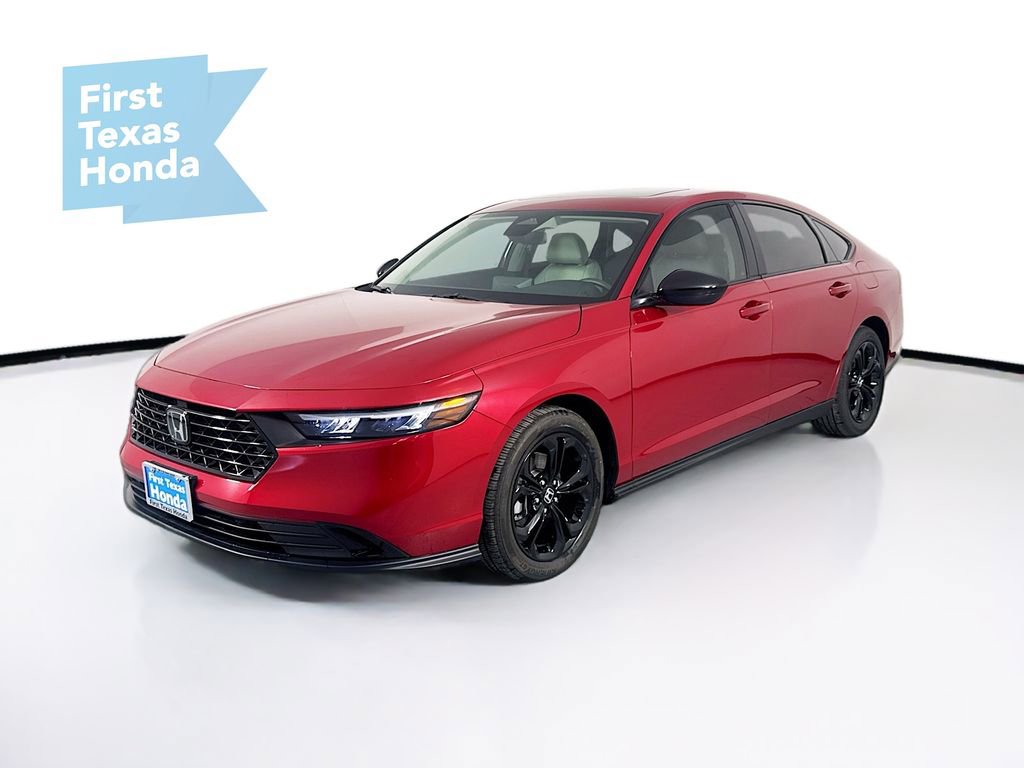 Certified 2025 Honda Accord SE image 3