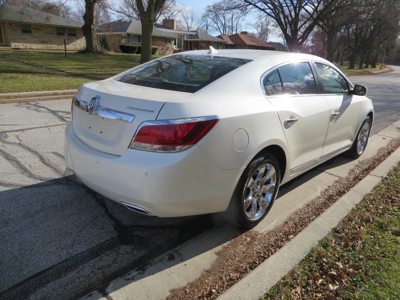 Used 2013 Buick LaCrosse Leather image 8