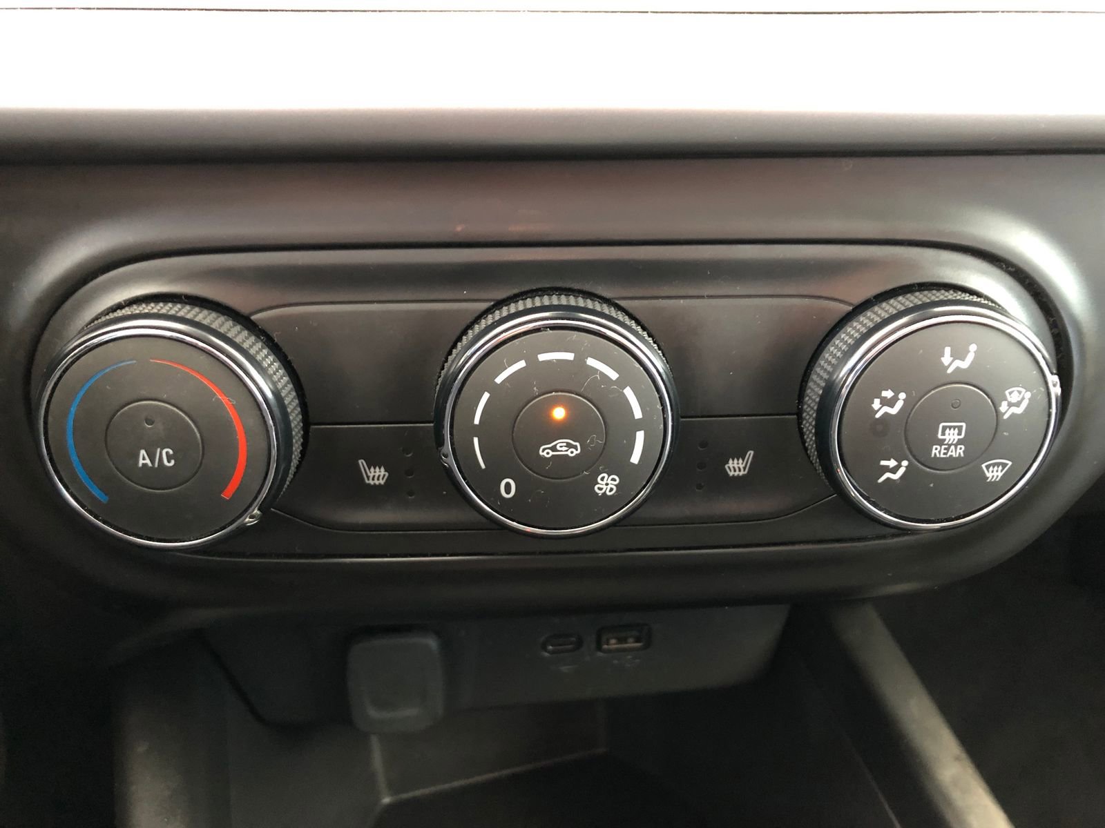 Used 2024 Chevrolet Trax LS w/ LS Convenience Package image 26