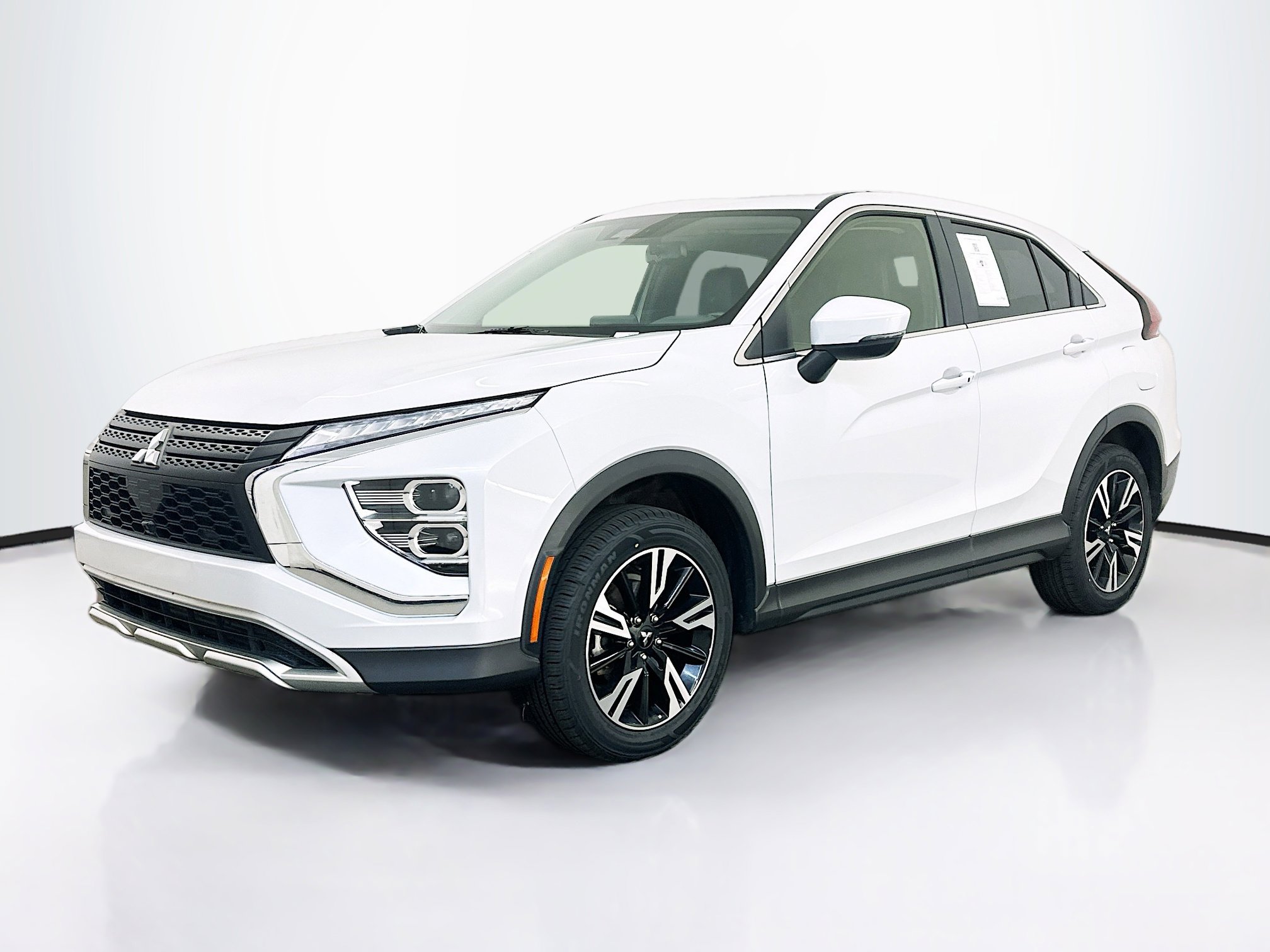 Used 2025 Mitsubishi Eclipse Cross SE AWD/4WD image 3
