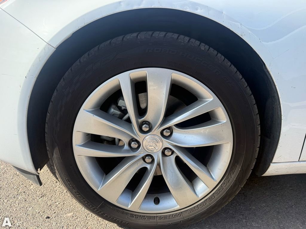 Used 2016 Buick Regal FWD image 6