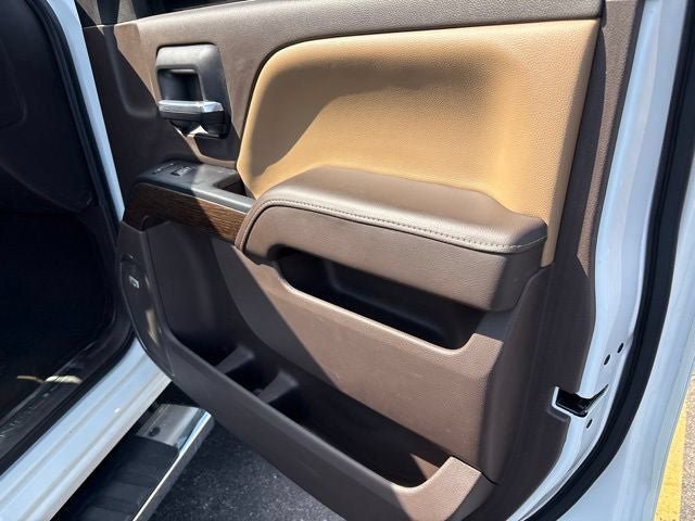 Used 2017 GMC Sierra 3500 Denali w/ Duramax Plus Package AWD/4WD image 8