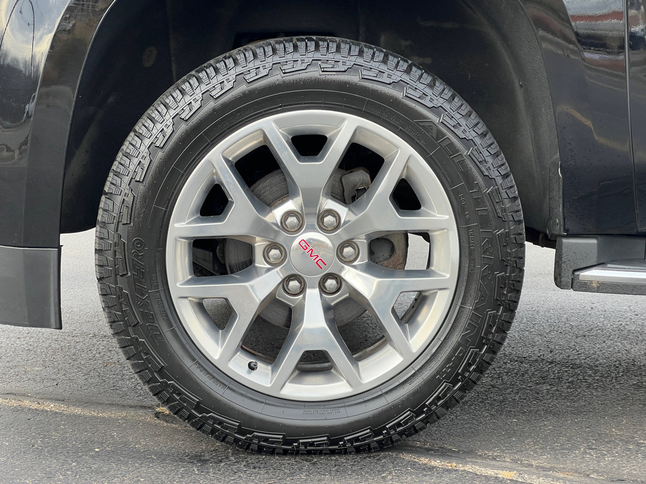 Used 2017 GMC Yukon SLE w/ SLE Value Package image 57