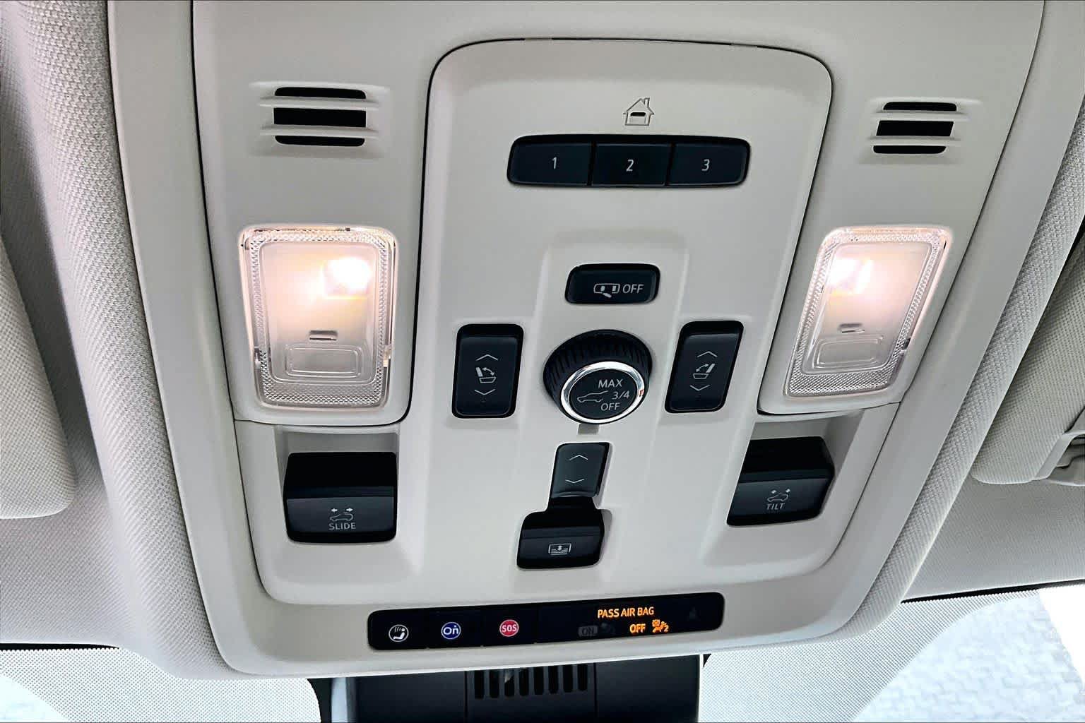 Used 2023 GMC Yukon Denali w/ LPO, Floor Liner Package AWD/4WD image 28