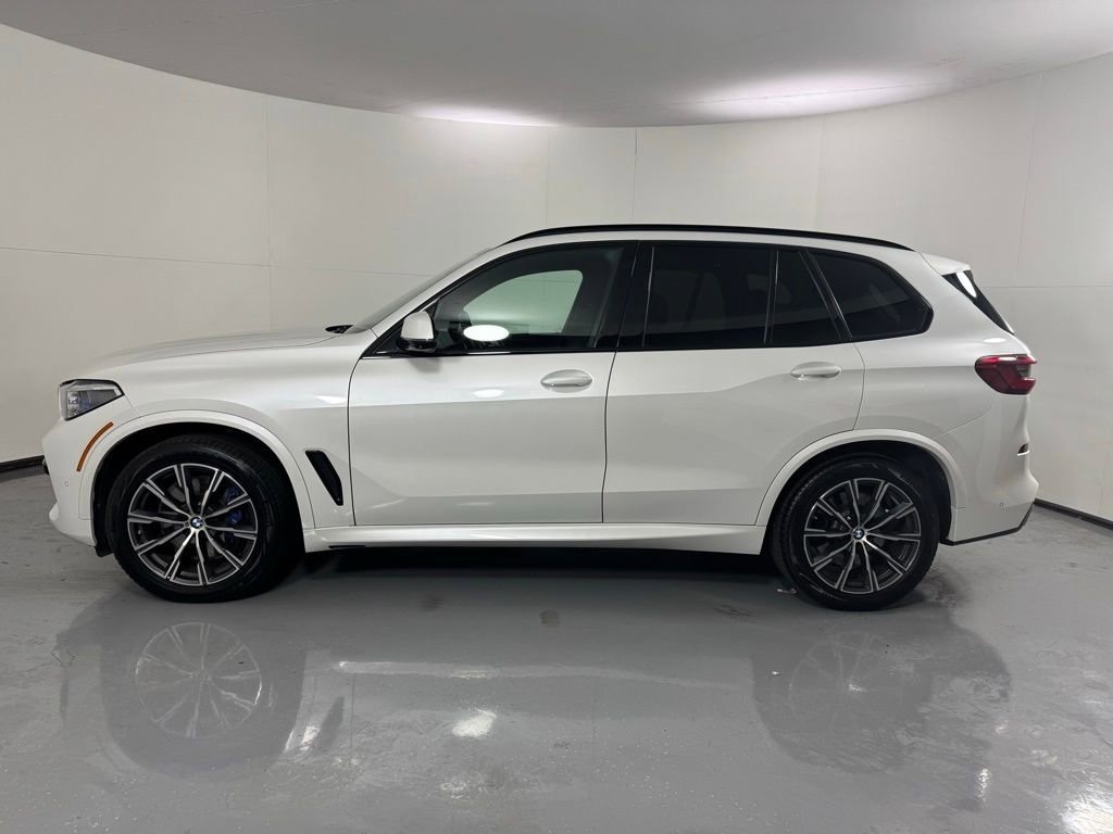 Used 2019 BMW X5 xDrive50i w/ M Sport Package AWD/4WD image 11