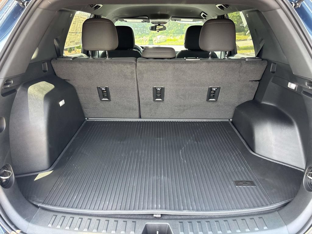 New 2026 Chevrolet Equinox LT w/ LPO, Floor Liner Package FWD image 5
