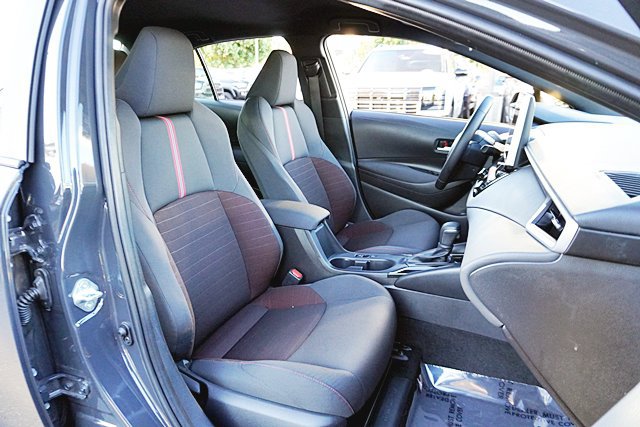Used 2026 Toyota Corolla SE w/ SE Package FWD image 19