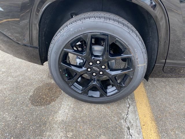 New 2026 Chevrolet Traverse RS w/ LPO, Floor Liner Package FWD image 5