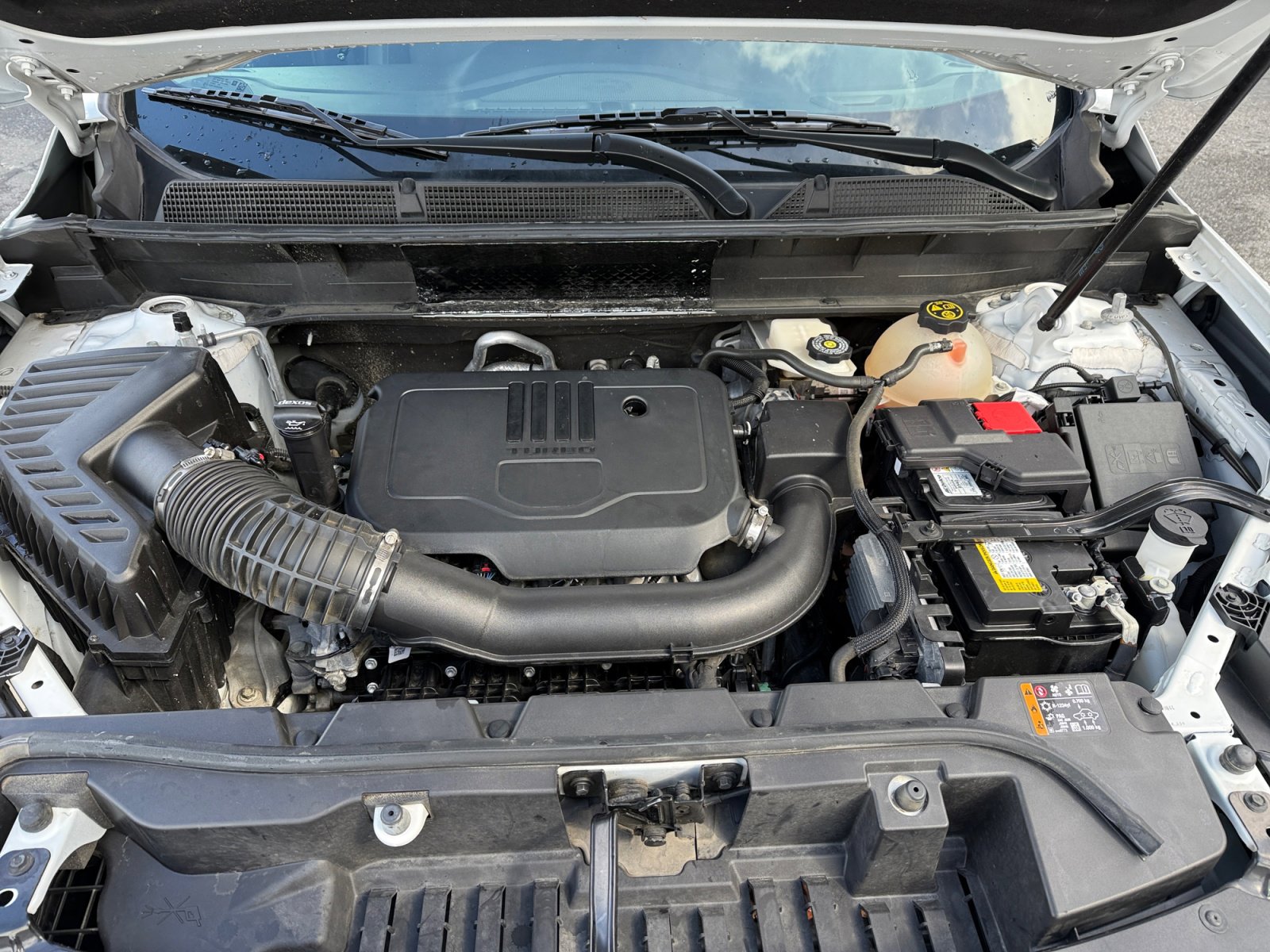 Used 2023 GMC Acadia SLT image 20