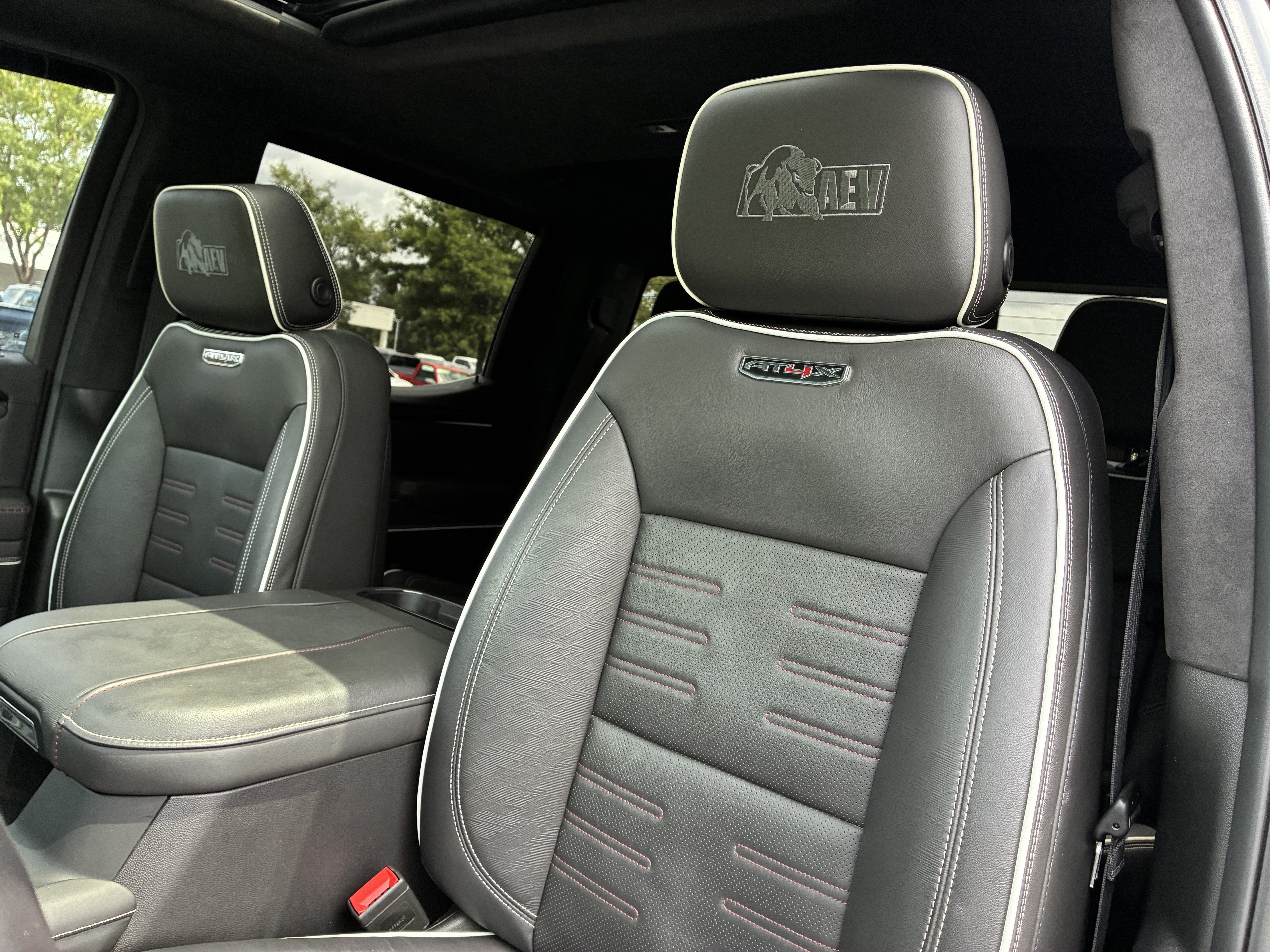 Used 2024 GMC Sierra 1500 AT4X w/ AT4X AEV Edition AWD/4WD image 23