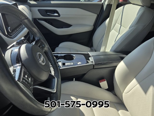 Used 2023 Nissan Rogue SV w/ SV Premium B Package FWD image 8