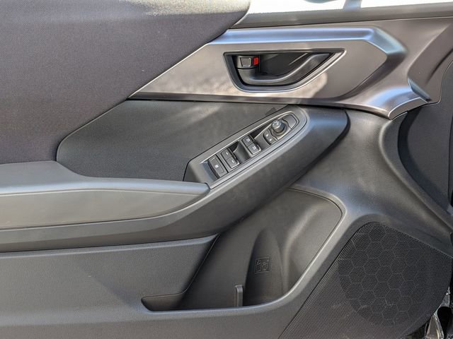 Certified 2025 Subaru Impreza 2.0i image 10