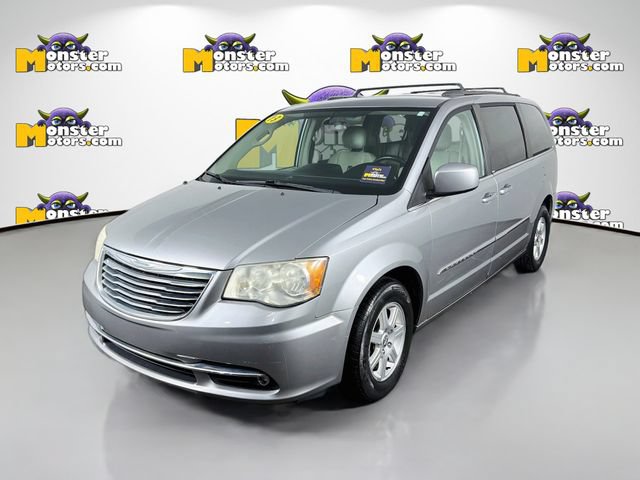 Used 2013 Chrysler Town & Country Touring FWD video 1