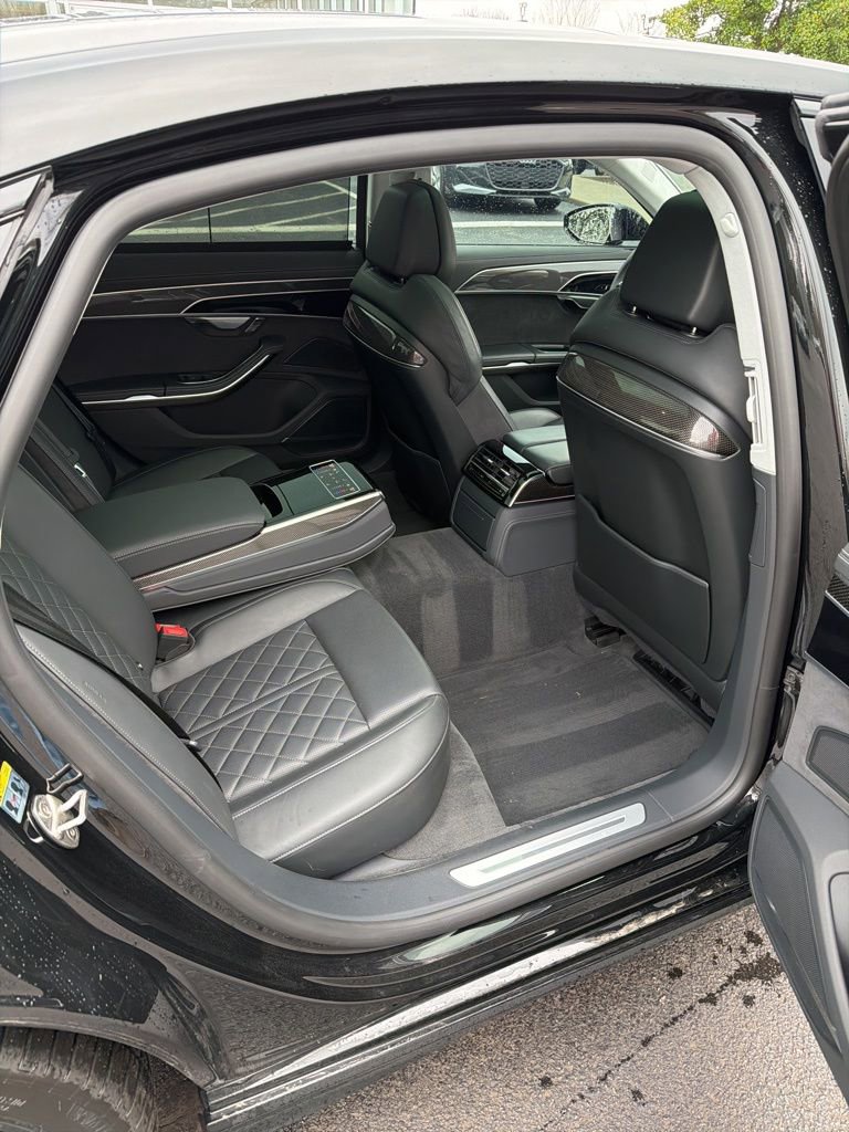 Certified 2022 Audi S8 image 17
